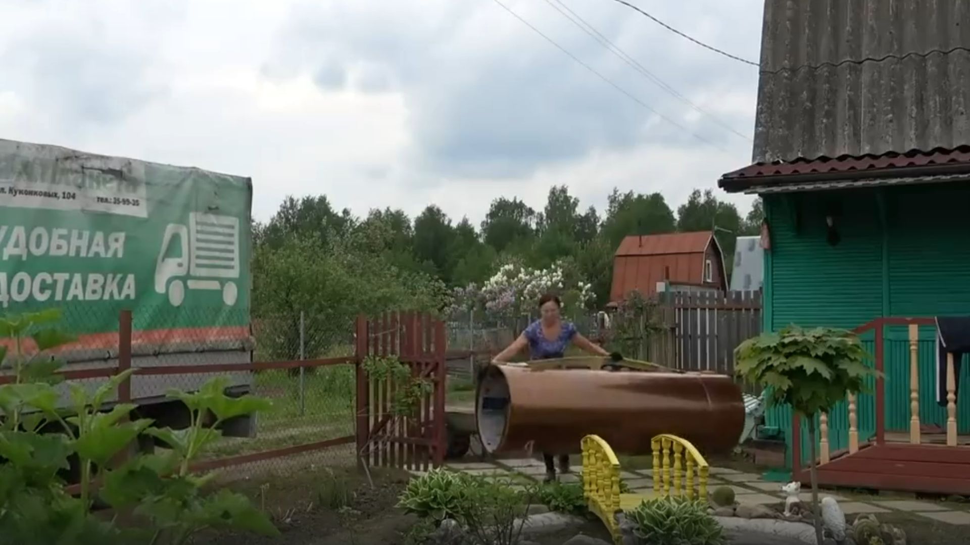 6 соток в мае 2021 года. Разгрузили машину с товаром. Рассадили кабачки. Прищипнула дыни смотреть онлайн