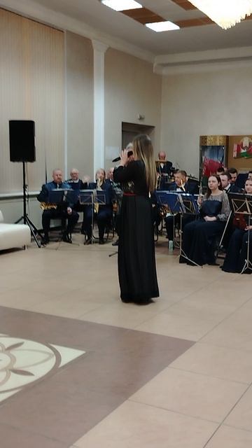 Екатерина Вабищевич открывает вечер музыки и танца в ООКЦ смотреть онлайн