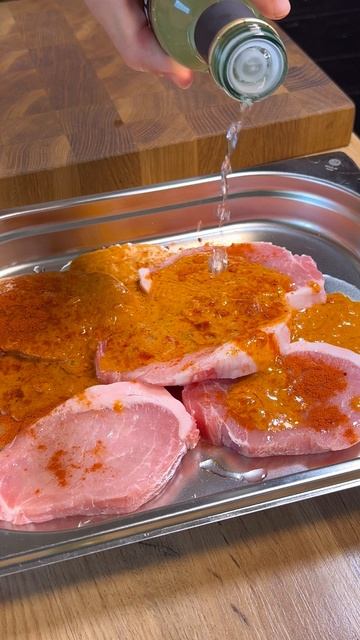 Португальский сэндвич со свиными стейками