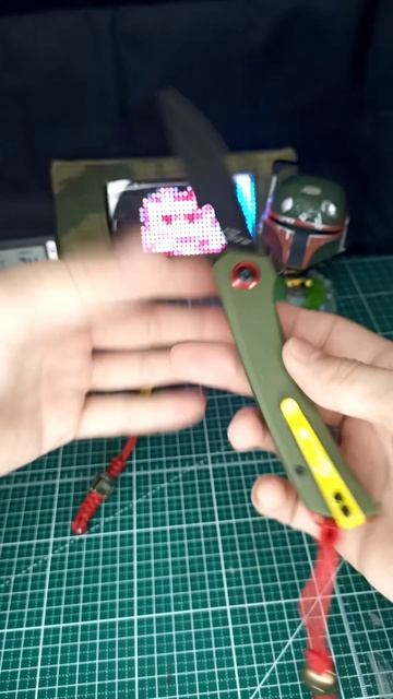 Ножи Mr. Blade Finch и Rexbo Gen.2 в стиле Бобы Фетта