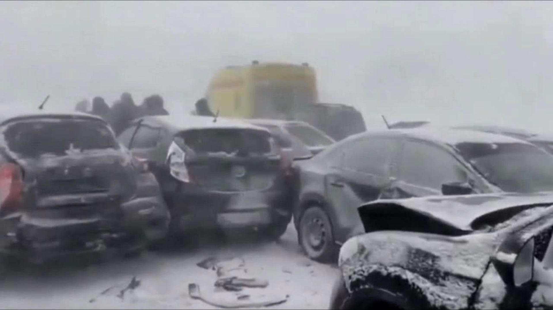 13.12.2025 Массовая авария в метель произошла в Пензенской области смотреть онлайн