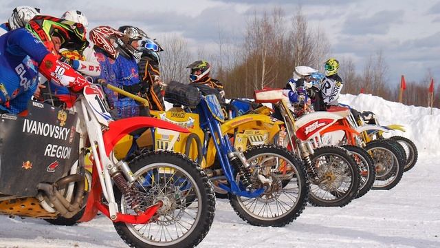 Родники мотокросс.Мотоциклы с колясками. смотреть онлайн
