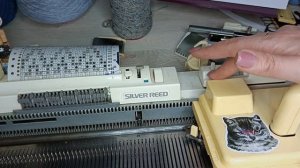 Однофонтурный Жаккард на вязальной машине Сильвер Рид 280