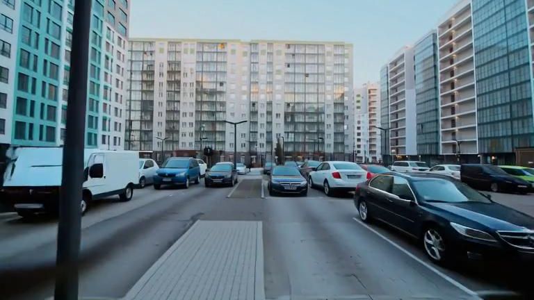 Видеообзор 2Е комнатной квартиры в ЖК Аэросити смотреть онлайн