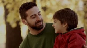 Душевная песня про папу — «Пока отец живой»