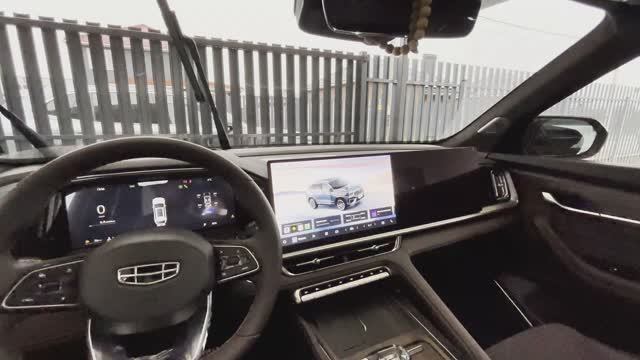 Обзор функций фирменного голосового помощник от SnickPro на автомобиле Geely Monjaro 2026