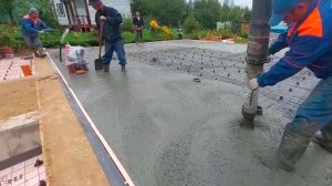 ЛЕНТОЧНЫЙ ФУНДАМЕНТ С БЕТОННЫМИ ПОЛАМИ ПО ГРУНТУ