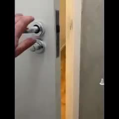 Выравнивание старой двери. смотреть онлайн