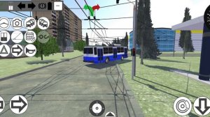 троллейбус проехал на красный сигнал светофора и пожалел об этом.