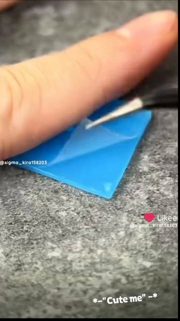 Все повторяют за первым комом