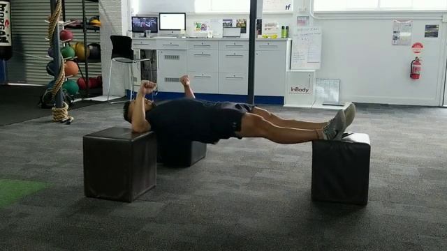 Дизензо удержания на коробках / Dizenzo Row Isometric Box Hold смотреть онлайн