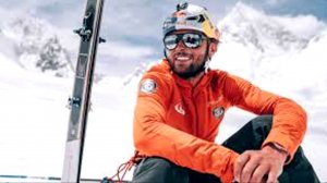 Шокирующие кадры❗ Спустился на лыжах с Эвереста❗ Первый в мире спуск без кислорода❗