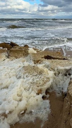 Шокирующе красивые кадры #голубицкая  #море #шторм 13.12.2026