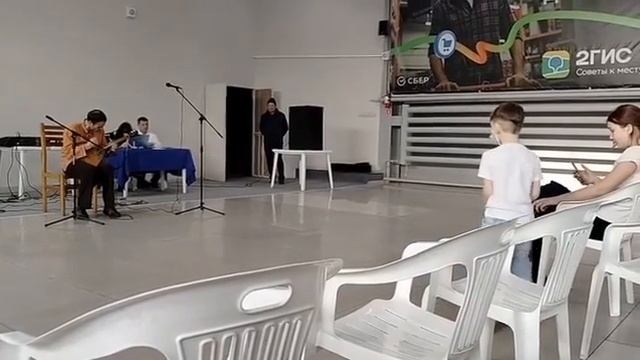 Зрители заплясали! Балалайка в народ,