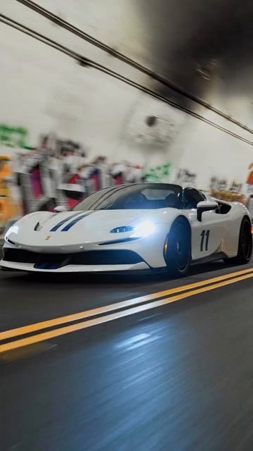 Сияющая красавица✨ #ferrari смотреть онлайн