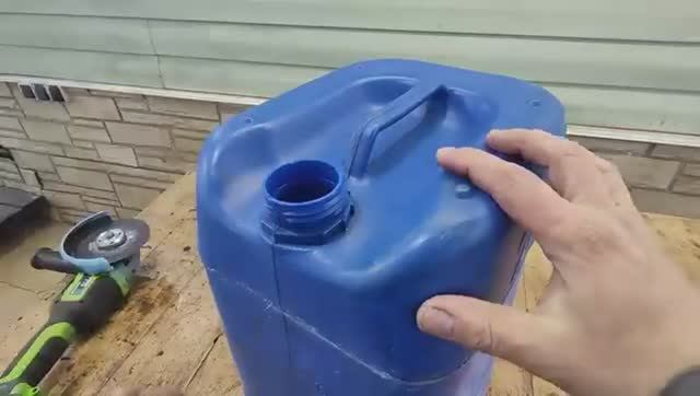 5 полезных идей из пластиковых канистр Не выбрасывай пустые канистры. смотреть онлайн