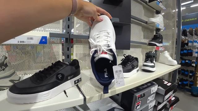 ДЕНЬ С ДРУЗЬЯМИ. ПОЕХАЛИ В АНАПУ ПО ДЕЛАМ смотреть онлайн