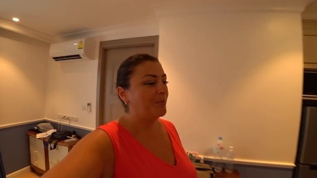 Почему меня долго не было. Что случилось с папой. Выживаем в Паттайе. Много готовки и моря смотреть онлайн