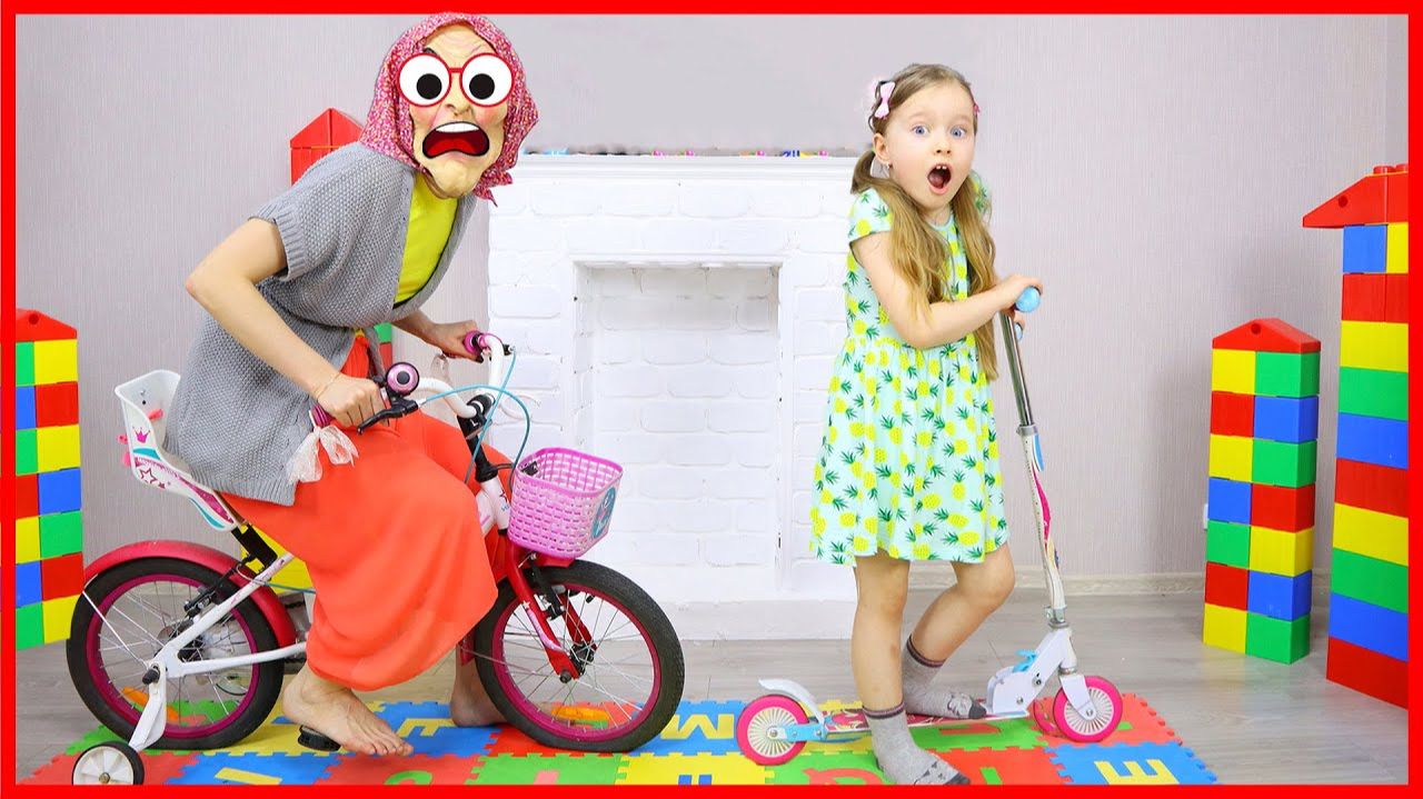 К Милане в гости пришли бабушка с дедушкой