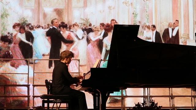 Г.Свиридов 'Вальс' смотреть онлайн