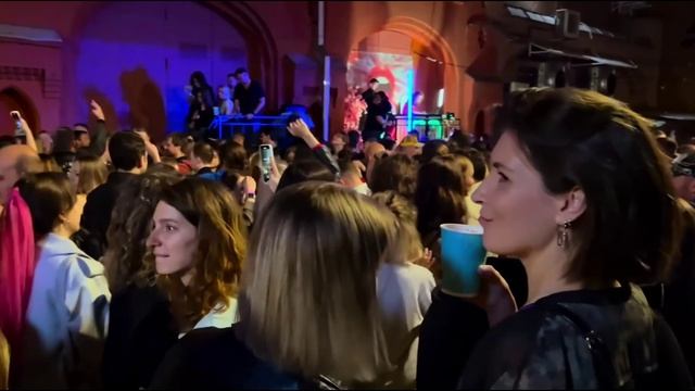 ✨Москва ночью живой городской тур и вечерняя атмосфера в компании русских девушек🌙🏙️ смотреть онлайн