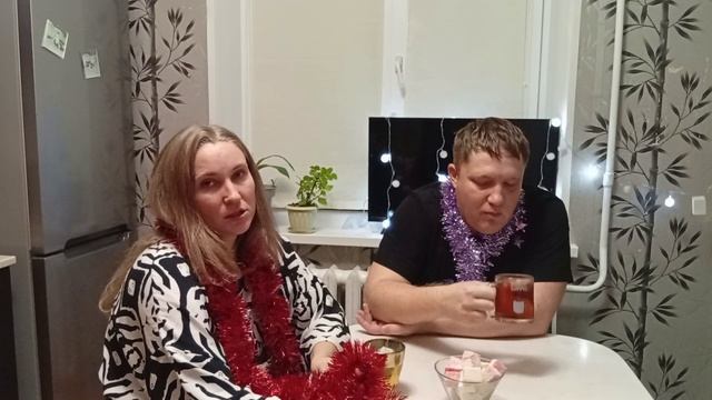 "За чаем я и моя Маша". О предновогодней суете. смотреть онлайн