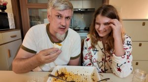 Мукбанг с детьми на DenvasTV. Изучаем еду и китайский