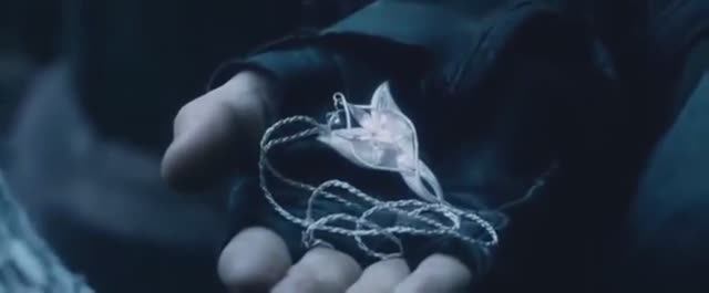 Мельница Воин вереска Арагорн получает чашу воды от девы Властелин колец смотреть онлайн