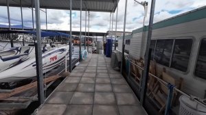 На озере начались дожди. На лодке протёк потолок( PGLive)