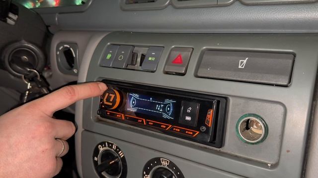 Обзор полупроцессорной авто магнитолы DL Audio Barracuda Half DSP Head Unit смотреть онлайн