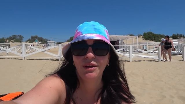 ПОШЛА ОДНА НА МОРЕ. ПОГОДА СУПЕР И МОРЕ ПРОГРЕЛОСЬ смотреть онлайн