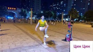 Вечер Площадь ЦИН ЦИН танцует..(3)