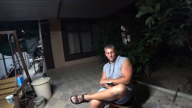 КАК МЫ ЖИВЁМ В АНАПЕ. Сколько можно есть, одна готовка. смотреть онлайн