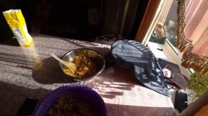 ЖИВЕМ В АНАПЕ. ЧТО ЗА ПОВОД . МУЖ НАКОНЕЦ ТО ПОДАРИЛ ЦВЕТЫ. 19 ЛЕТ ВМЕСТЕ. ЖАРИМ ПИРОЖКИ С МАМОЙ,