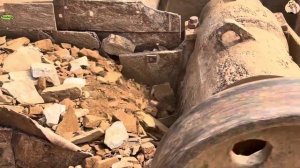 Строительство, дробление щебёнки