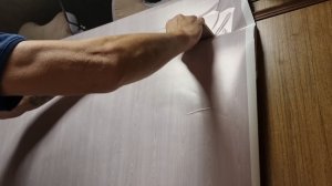 Оклейка мебели самоклеящейся плёнкой.