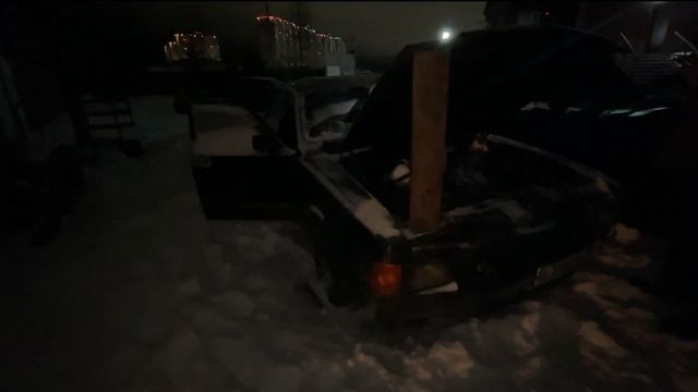 Запуск волги после месячного простоя в морозы(змз 511)