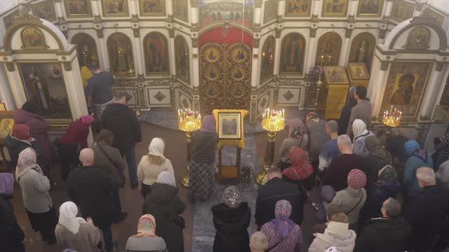 Запись трансляции 14 декабря 8:40. Часы. Литургия смотреть онлайн