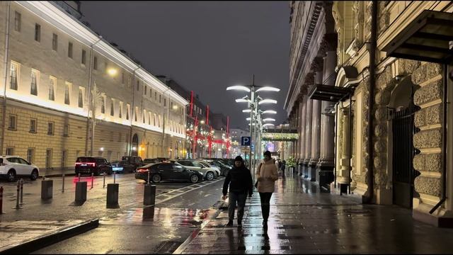 🌙Ночная прогулка по Москве тихие улицы подготовка к Новому году дождливая атмосфера города✨ смотреть онлайн