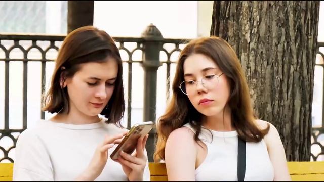 🌸Москва 2025 естественная красота русских девушек городская жизнь и настроение столицы✨ смотреть онлайн