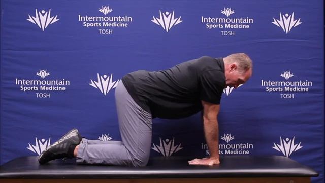 Растяжка сгибателей запястья / Forearm Flexors Stretch смотреть онлайн