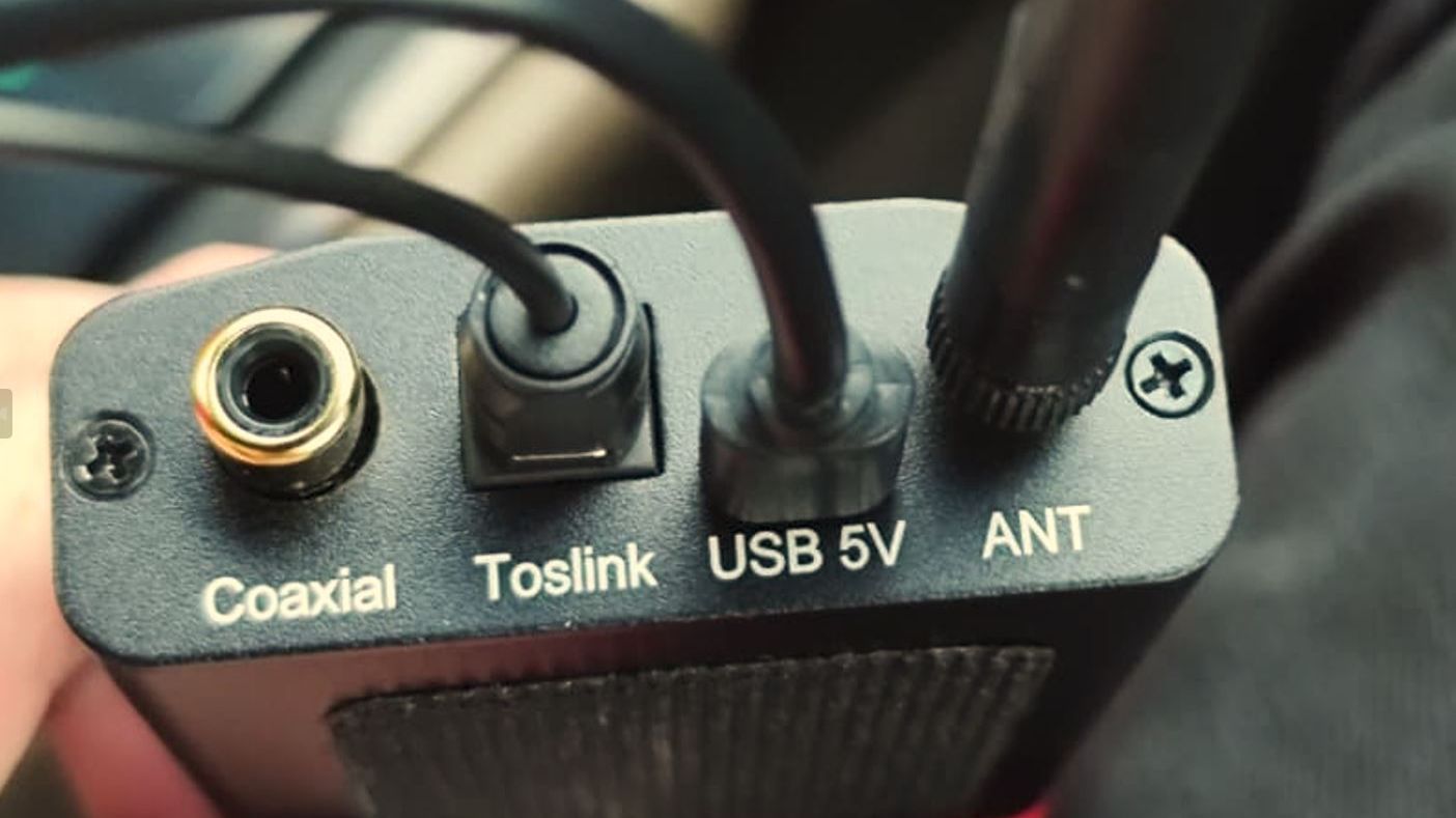 TOYOTA CAMRY SV43 Bluetooth V5.4 приемник на чипе Qcc3084