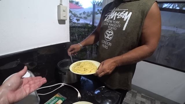 СЕКРЕТЫ ВЫЖИВАНИЯ НА ФИЛИППИНАХ ОТ МЕНЯ смотреть онлайн