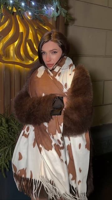 Купила классный шарф #shorts смотреть онлайн