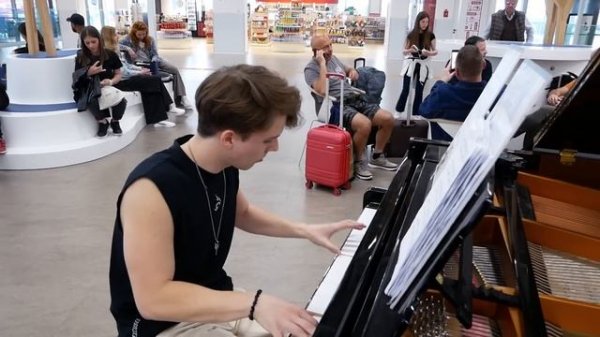 Another Love - Tom Odell (Airport Piano Performance) by Peter Buka