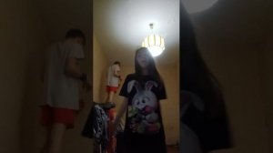 подруга аришла я ей включил музыку