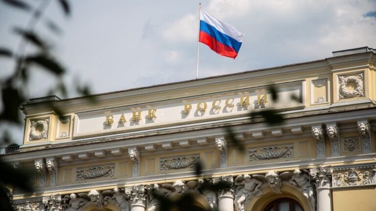 Бессрочный тупик: что на самом деле означает заморозка российских активов для ЕС и России смотреть онлайн