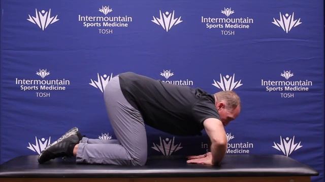 Ратсяжка разгибателей предплечья / Forearm Extensors Stretch смотреть онлайн