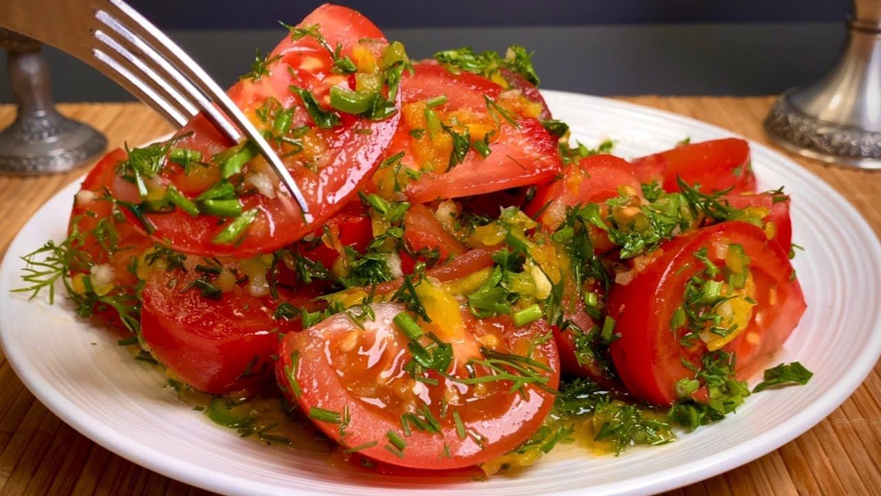 Волшебный салат из помидоров 🍅🥗