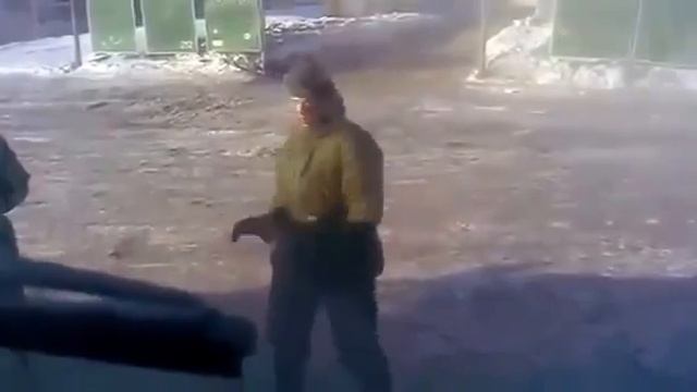 Солдат танцует под gangnam. #80 смотреть онлайн